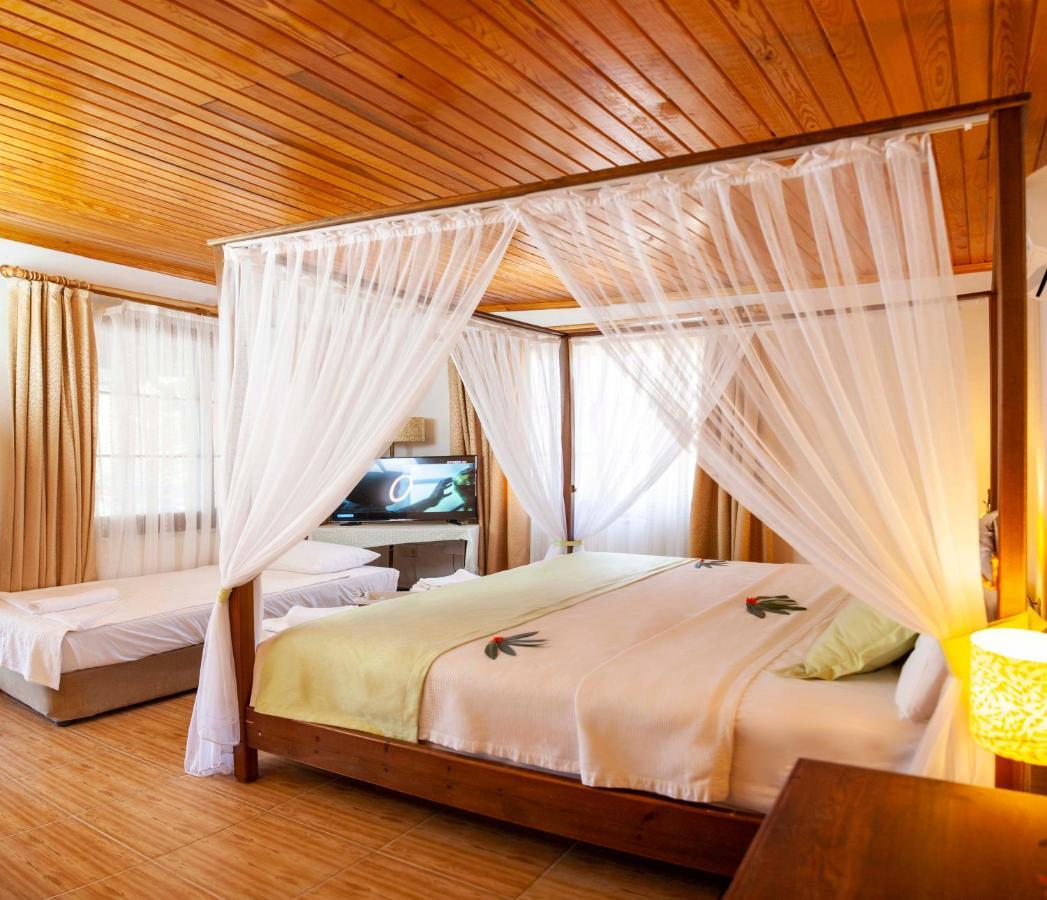 Aphrodite Hotel Бозбурун Екстериор снимка
