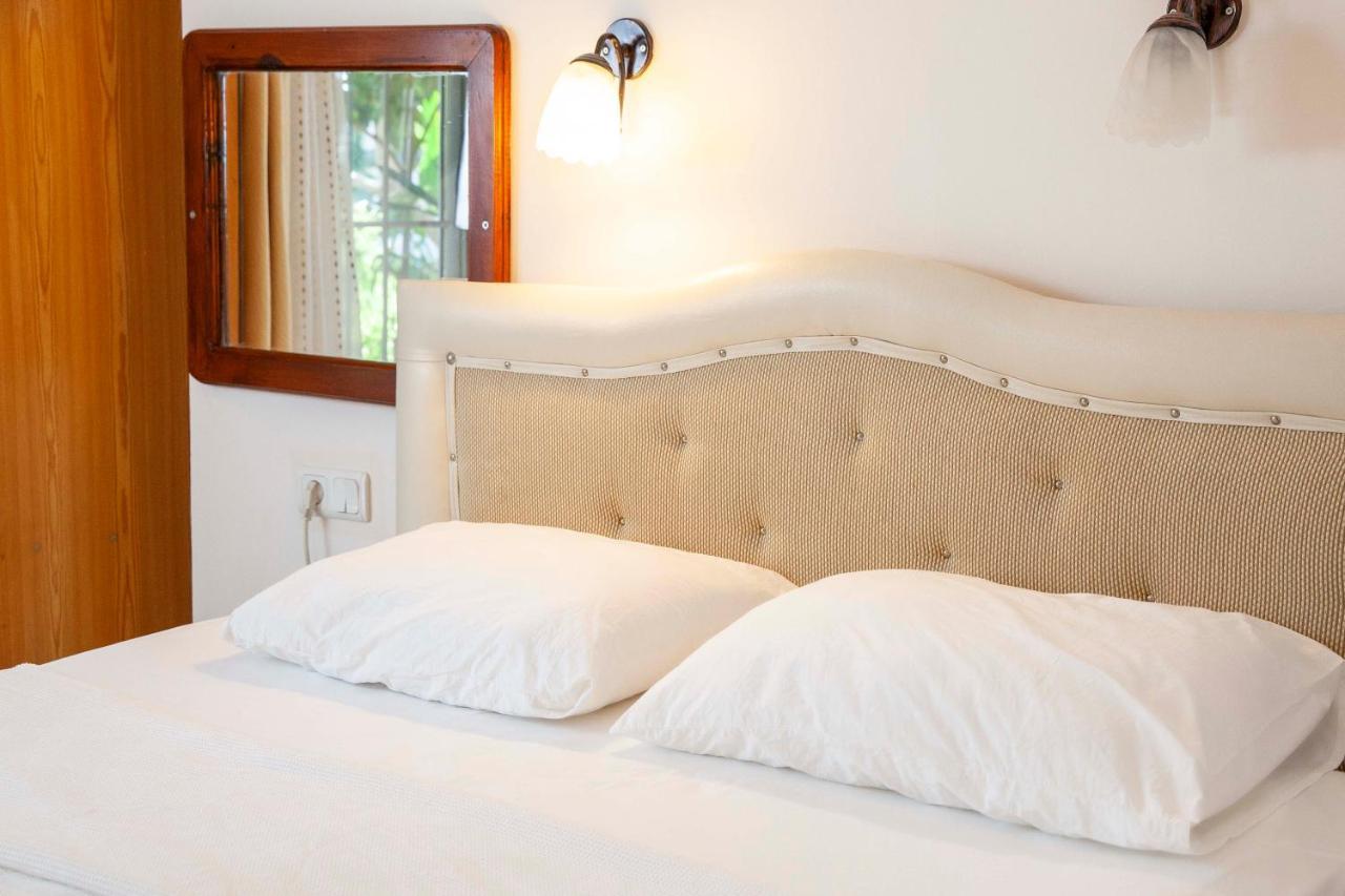 Aphrodite Hotel Бозбурун Екстериор снимка