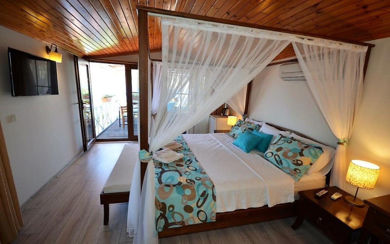 Aphrodite Hotel Бозбурун Екстериор снимка