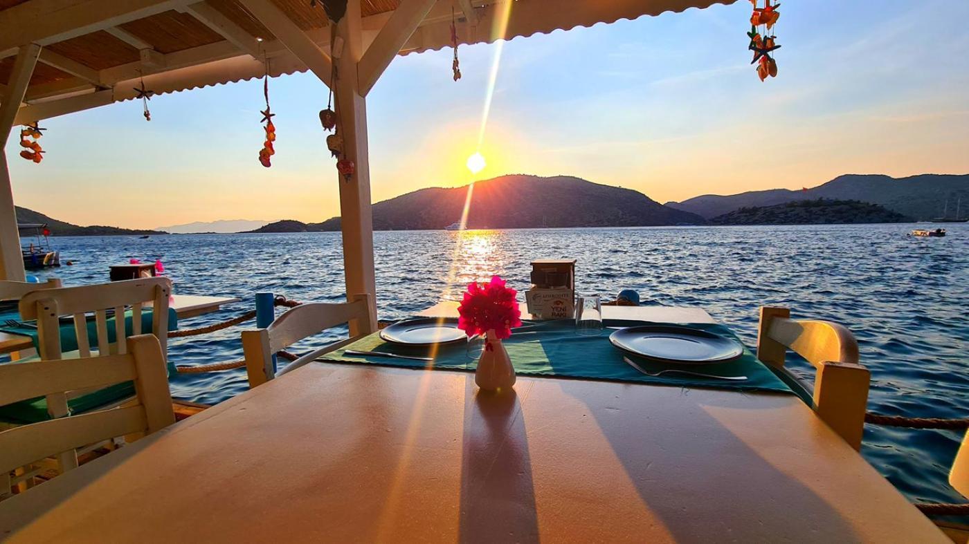 Aphrodite Hotel Бозбурун Екстериор снимка